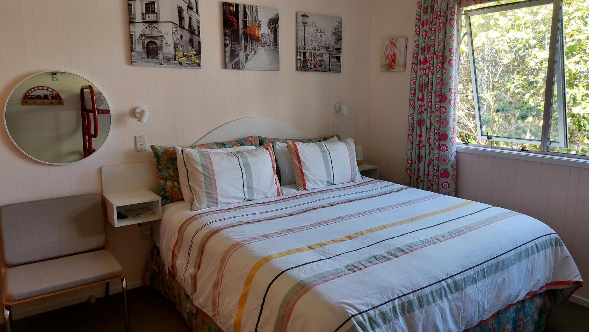 Bed And Breakfast Happy Home Taupo Accommodation מראה חיצוני תמונה