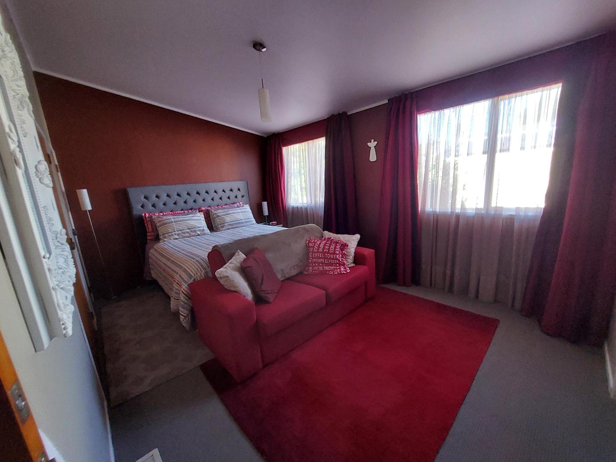 Bed And Breakfast Happy Home Taupo Accommodation מראה חיצוני תמונה